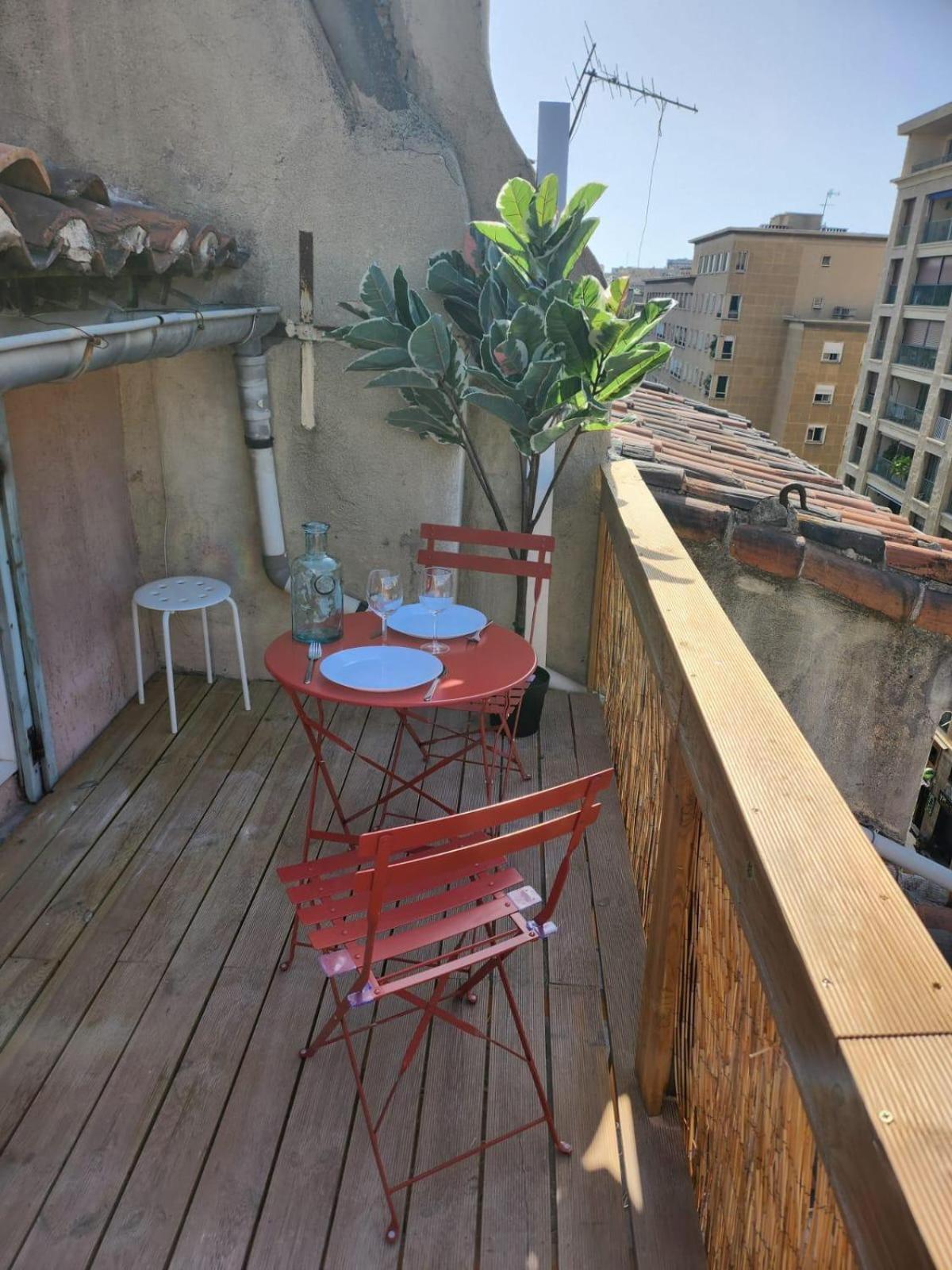 Apartment La Petite Lucarne - Neuf Sur Le Vieux-port - Centre - Proche Du Panier, Mairie Et Canebiere